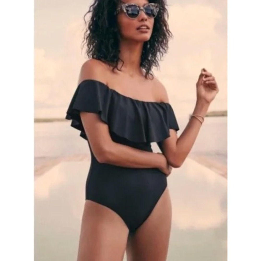 Trina Turk One Piece Swimsuit 6 Black Ruffle Flounce Neck Swimwear‎
